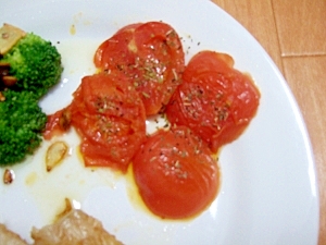 イタリアンの付け合せ　トマトのソテー
