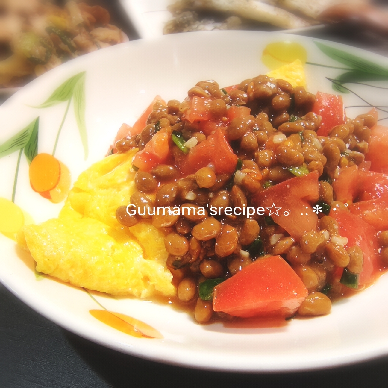 納豆好きにはたまらない♡トマト納豆ソースオムレツ