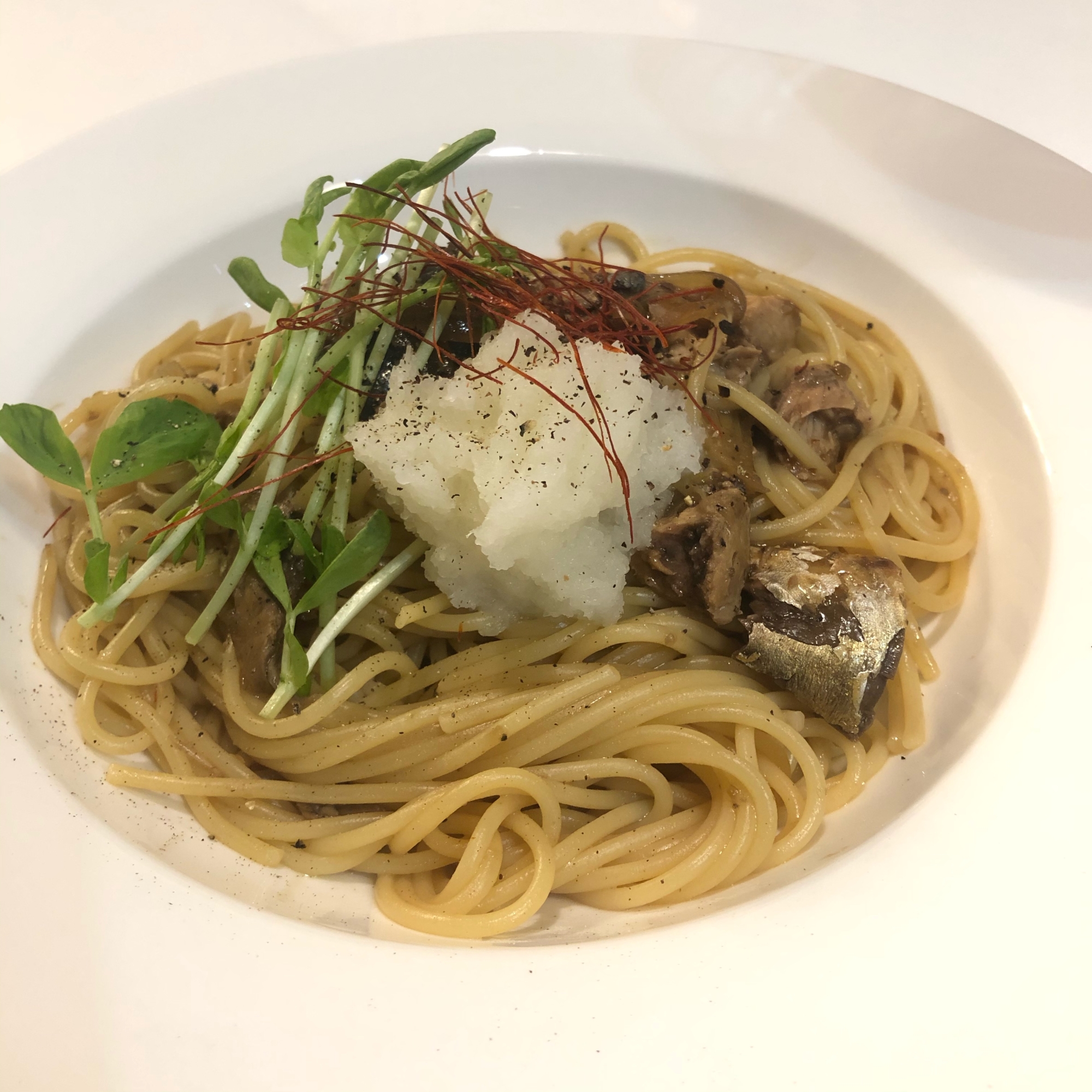 簡単！サバ缶とドレッシングで和風パスタ