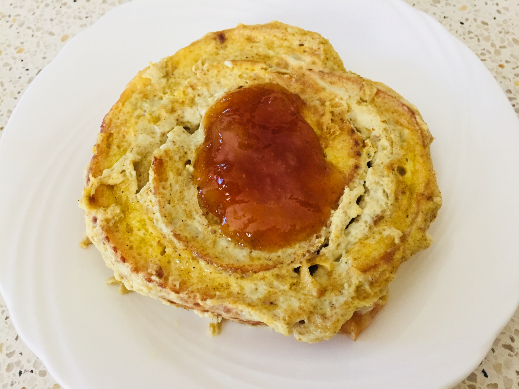 カレー風味のフレンチトースト チャツネ添え