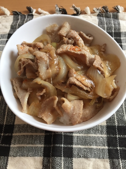 麺つゆメインでこんな美味しい味になるなんて(^ ^)
今回は豚バラ肉で、キノコ無しでしたが、とっても美味しかったです。