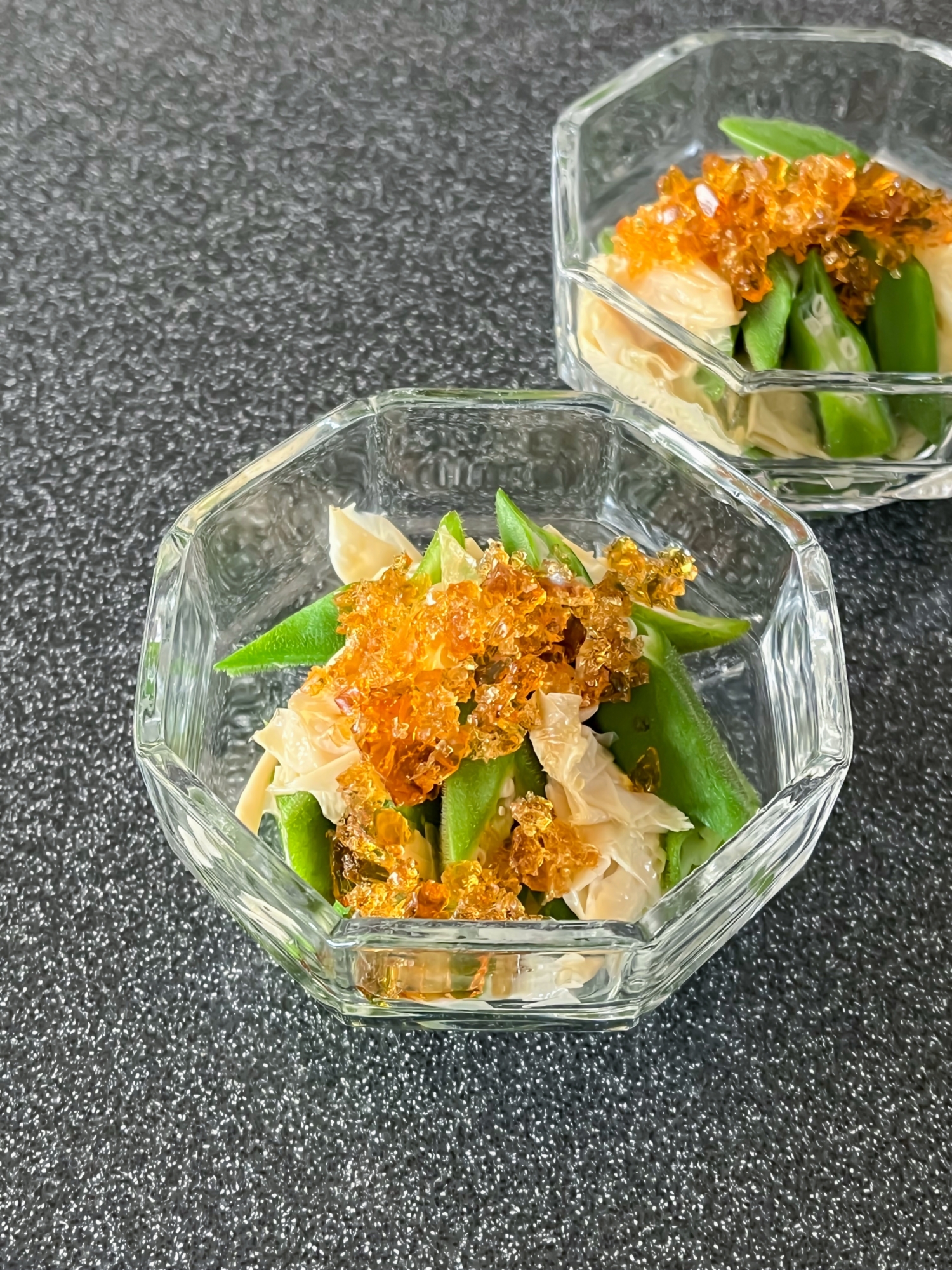 おくらと湯葉のめんつゆジュレ仕立て