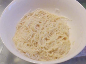 ご飯じゃなくても美味しい 卵かけそうめん