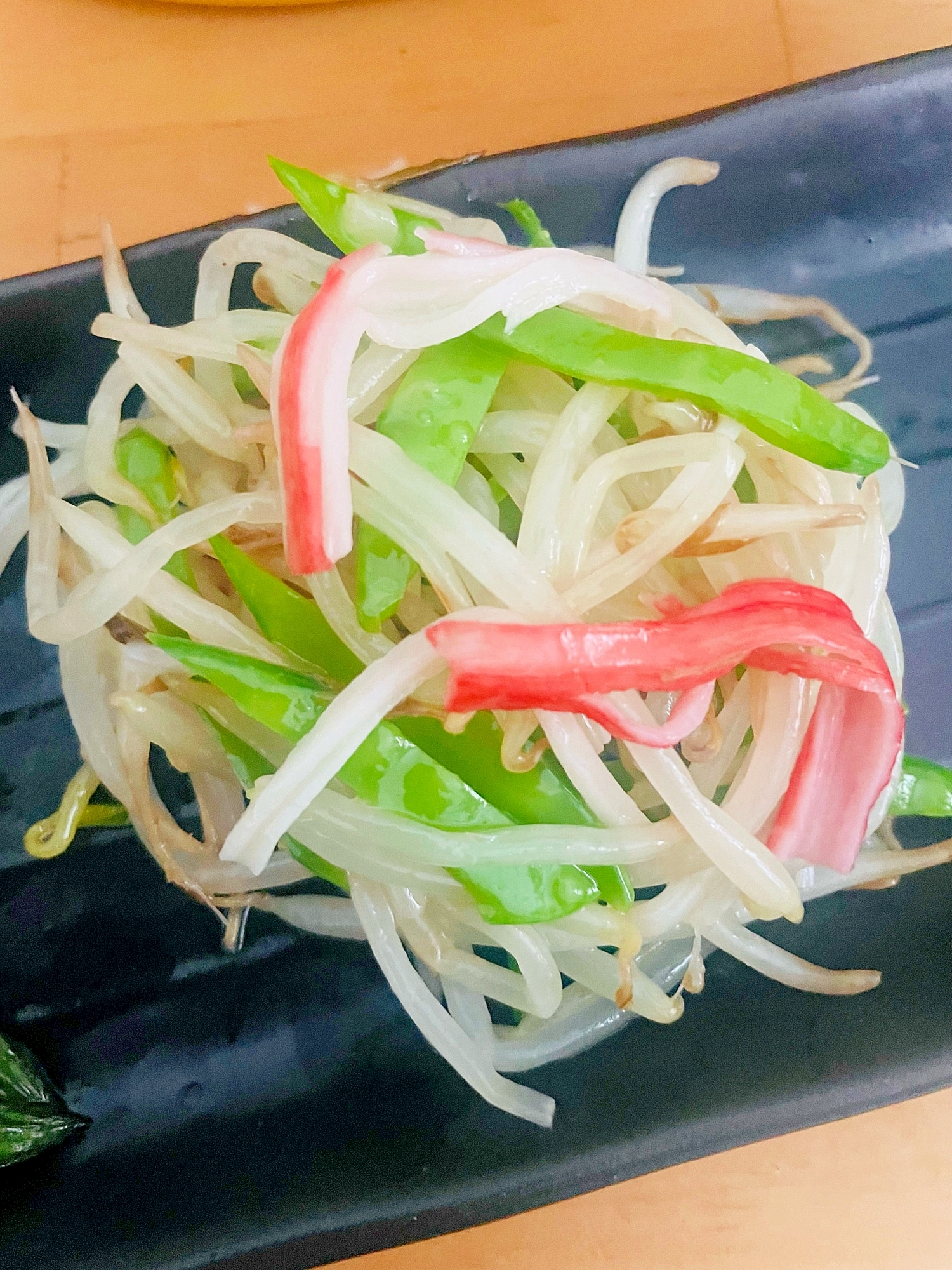 もやしとカニカマとさやえんどうのナムル