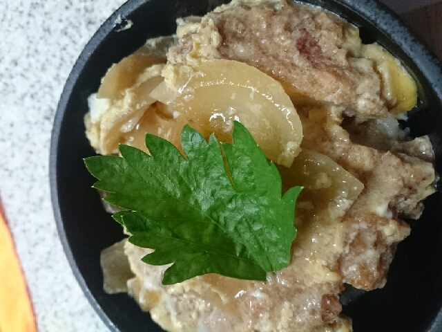 惣菜豚カツとめんつゆで簡単カツ丼