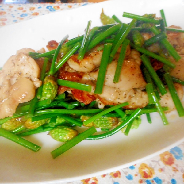 行者ニンニクのつぼみと鶏肉の炒めガーリックソテー レシピ 作り方 By Mococo05 楽天レシピ 行者ニンニクのつぼみと鶏肉の炒めガーリックソテー レシピ 作り方 By Mococo05 楽天レシピ