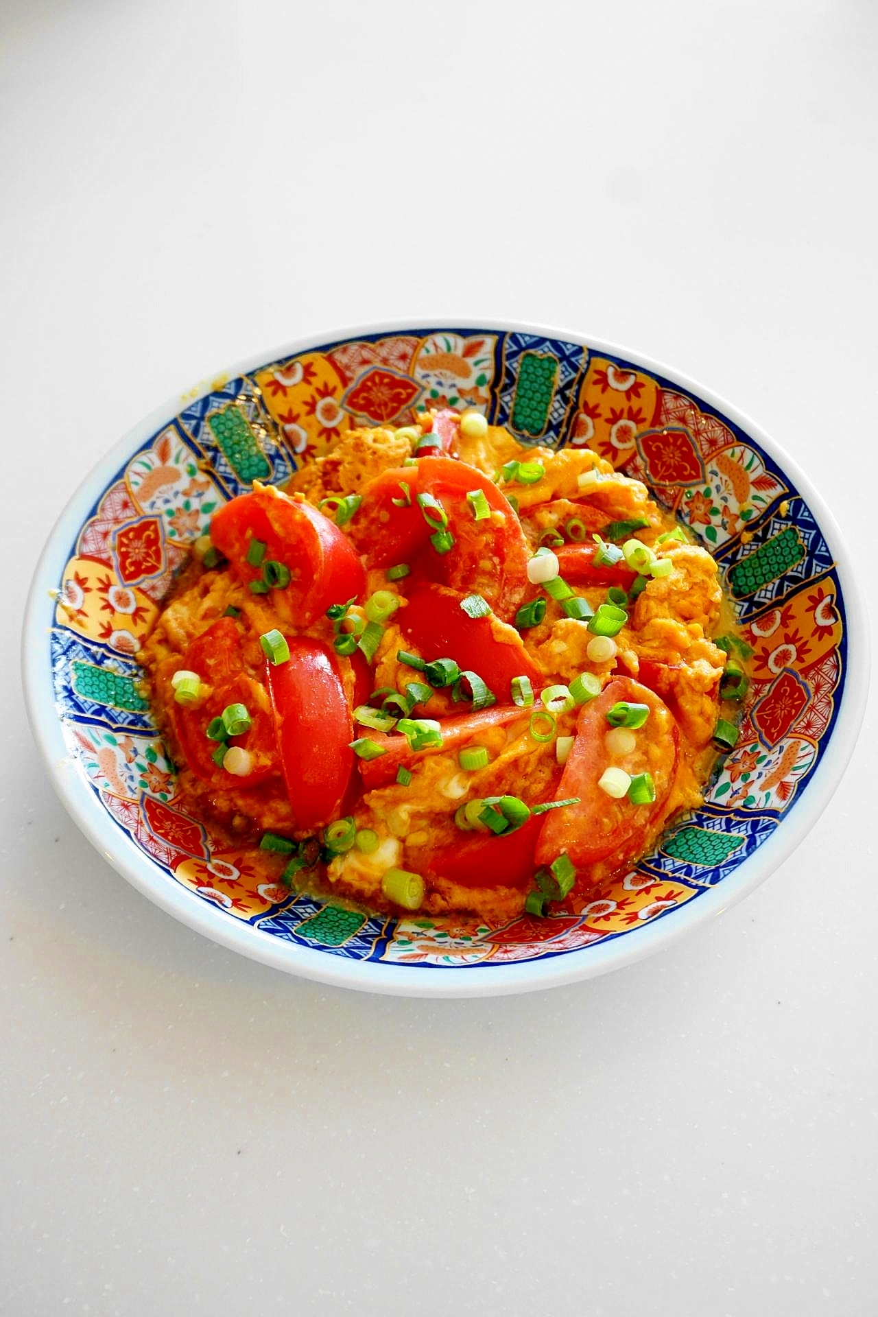 舌も喉もとろける美味しさ！トマトと卵の中華炒め