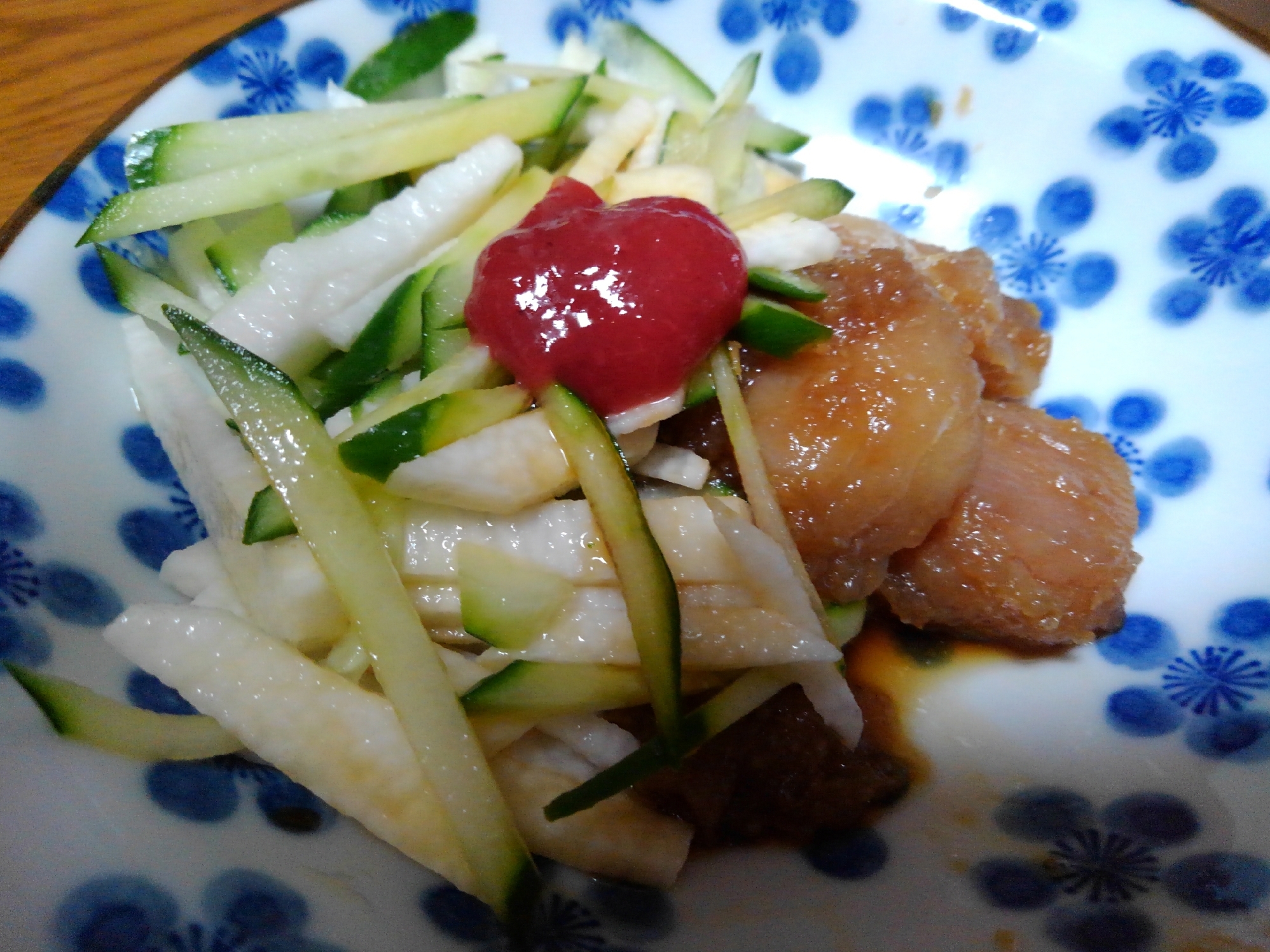 サクサクきゅうりと山芋の刺身サラダ