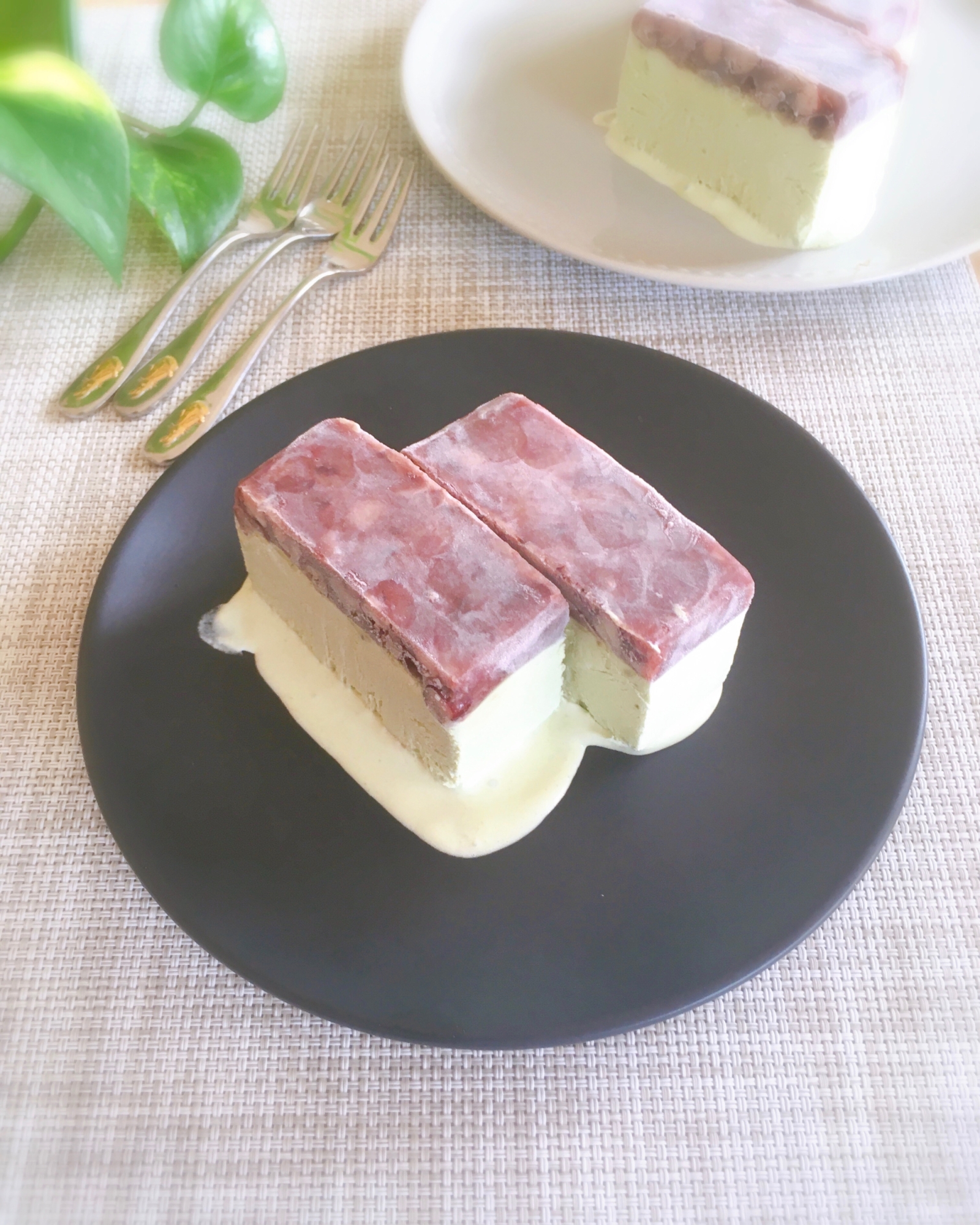 簡単デザート 茹で小豆と抹茶の生クリームアイス レシピ 作り方 By ヤスのり子 楽天レシピ
