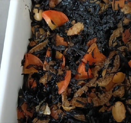 麺つゆでひじきの煮物