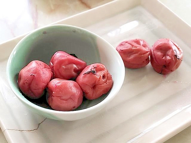 初心者の私でもできた!素朴な梅干しの漬け方♪