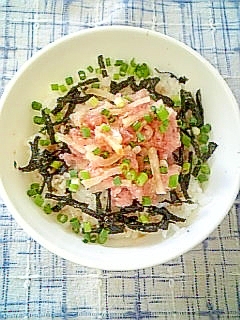 食感が良い☆とろたく丼☆