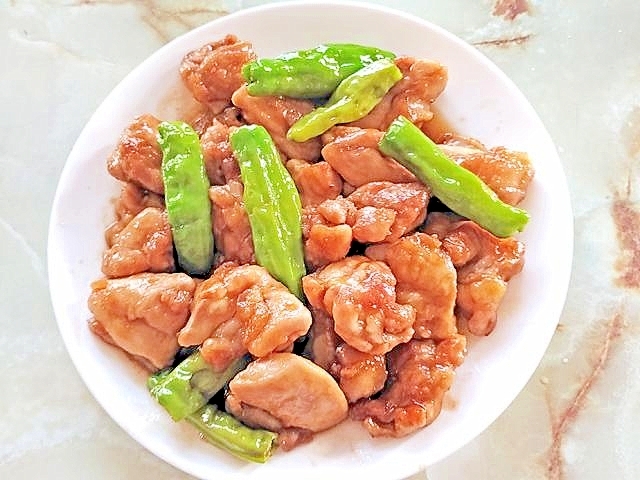 ちょっとピリ辛!鶏モモとシシトウの甘辛炒め♪