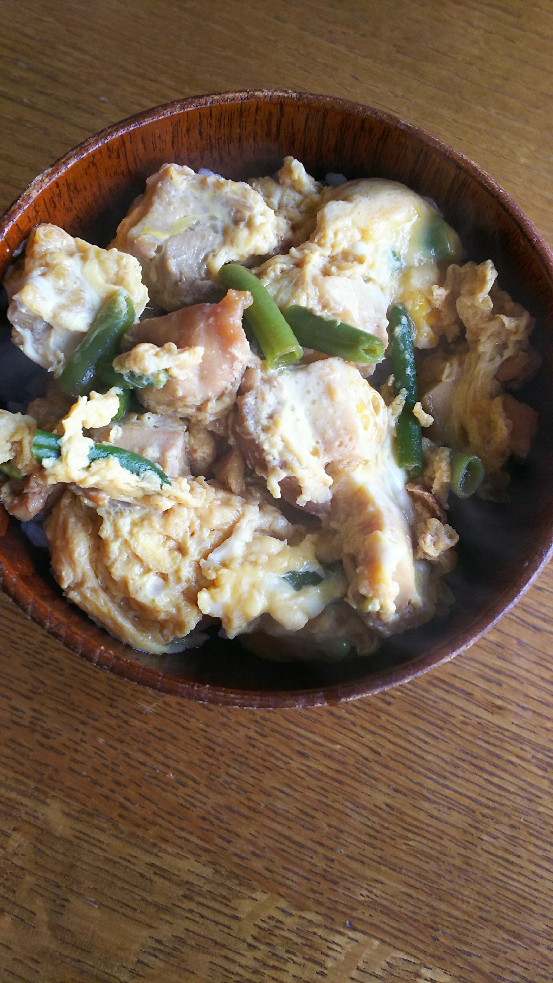 鶏ももとインゲンの親子丼