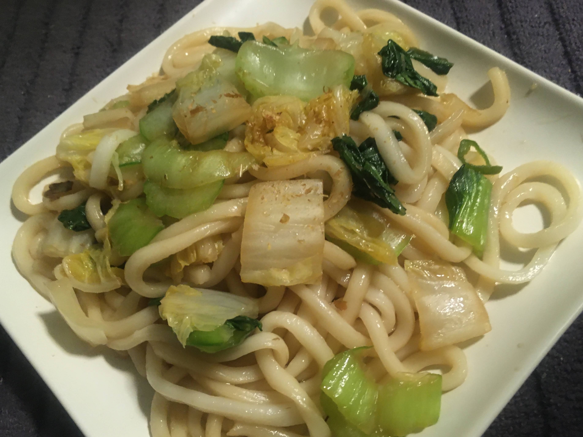 チンゲン菜、白菜の焼うどん