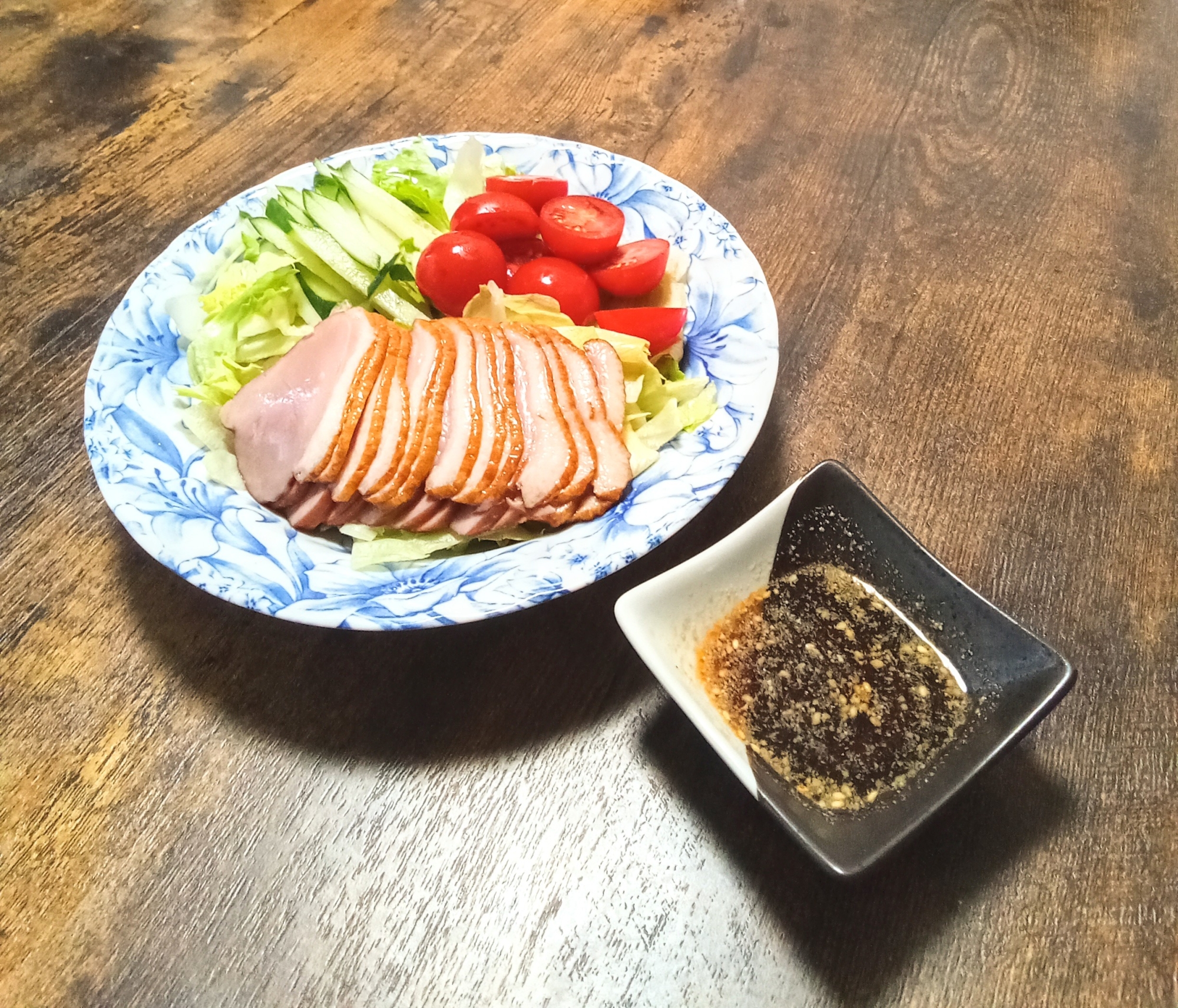 合鴨スモークで！レタスサラダ