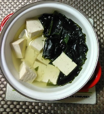 湯豆腐(豆腐＊わかめ)