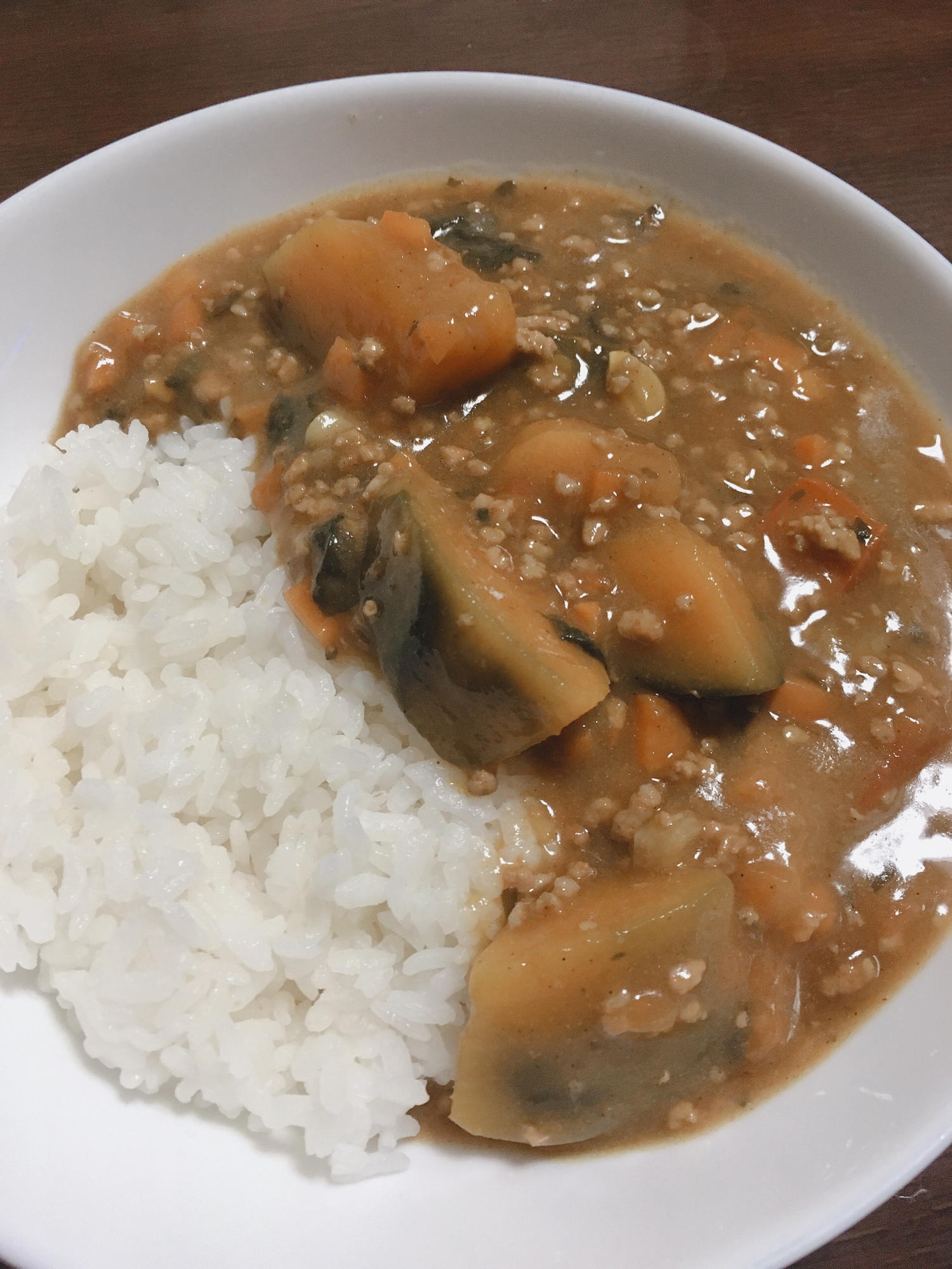 保温鍋でかぼちゃがおいしいキーマカレー