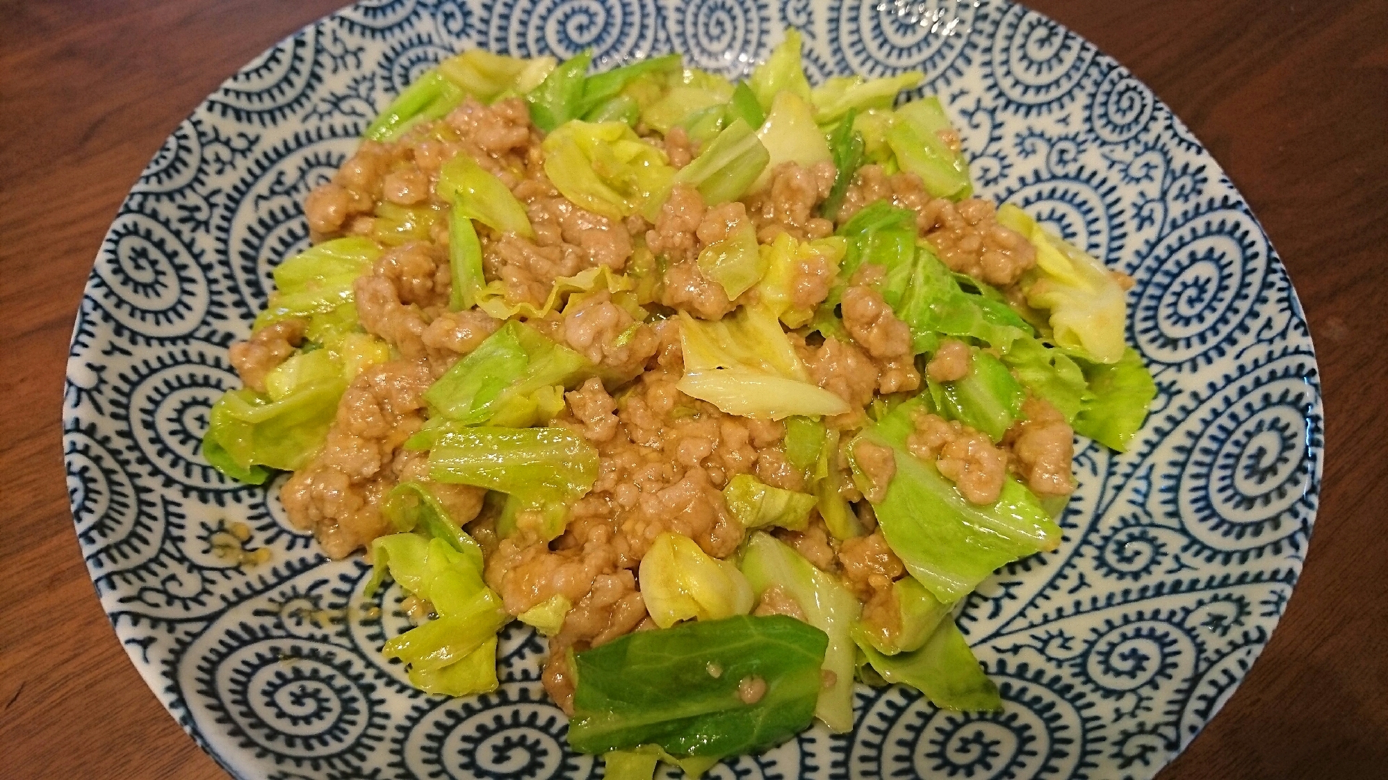 キャベツと豚ひき肉の味噌炒め