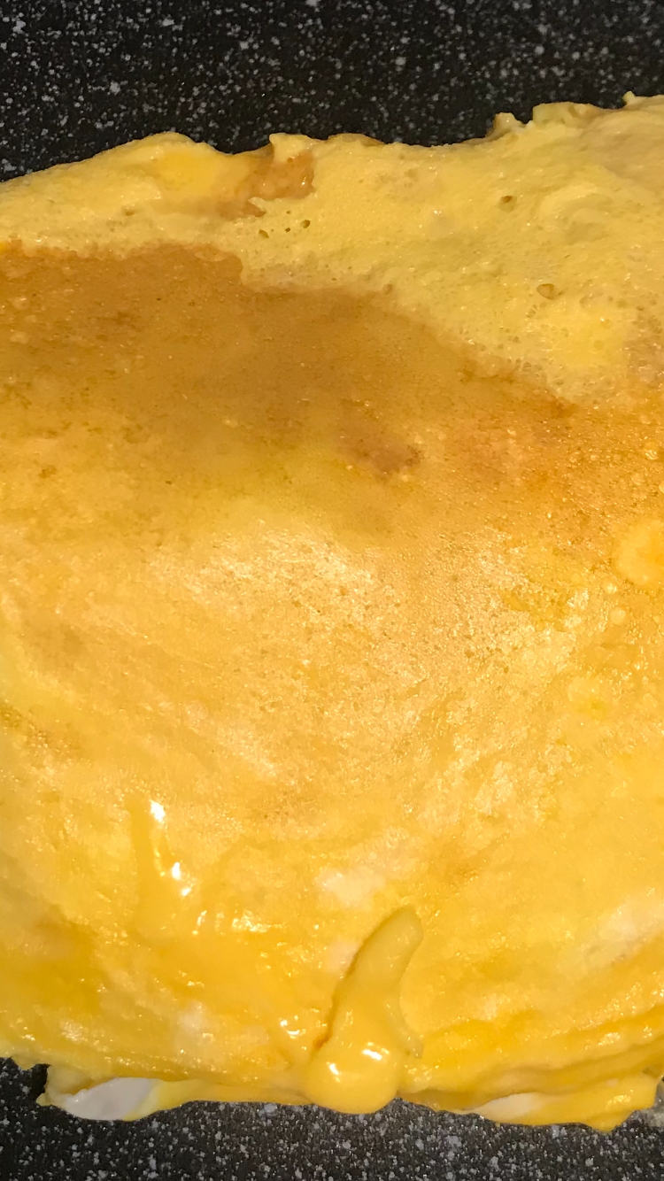 チーズ入り卵の薄焼き