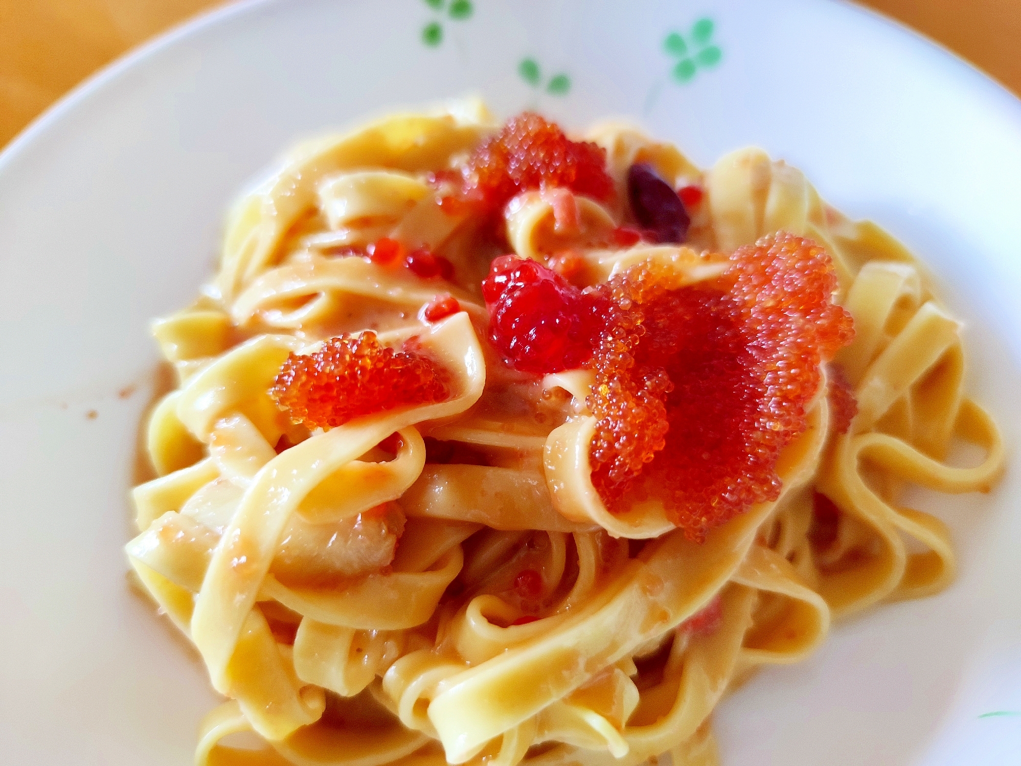 痛風上等! 魚卵3種カルボナーラ風【パスタ100】