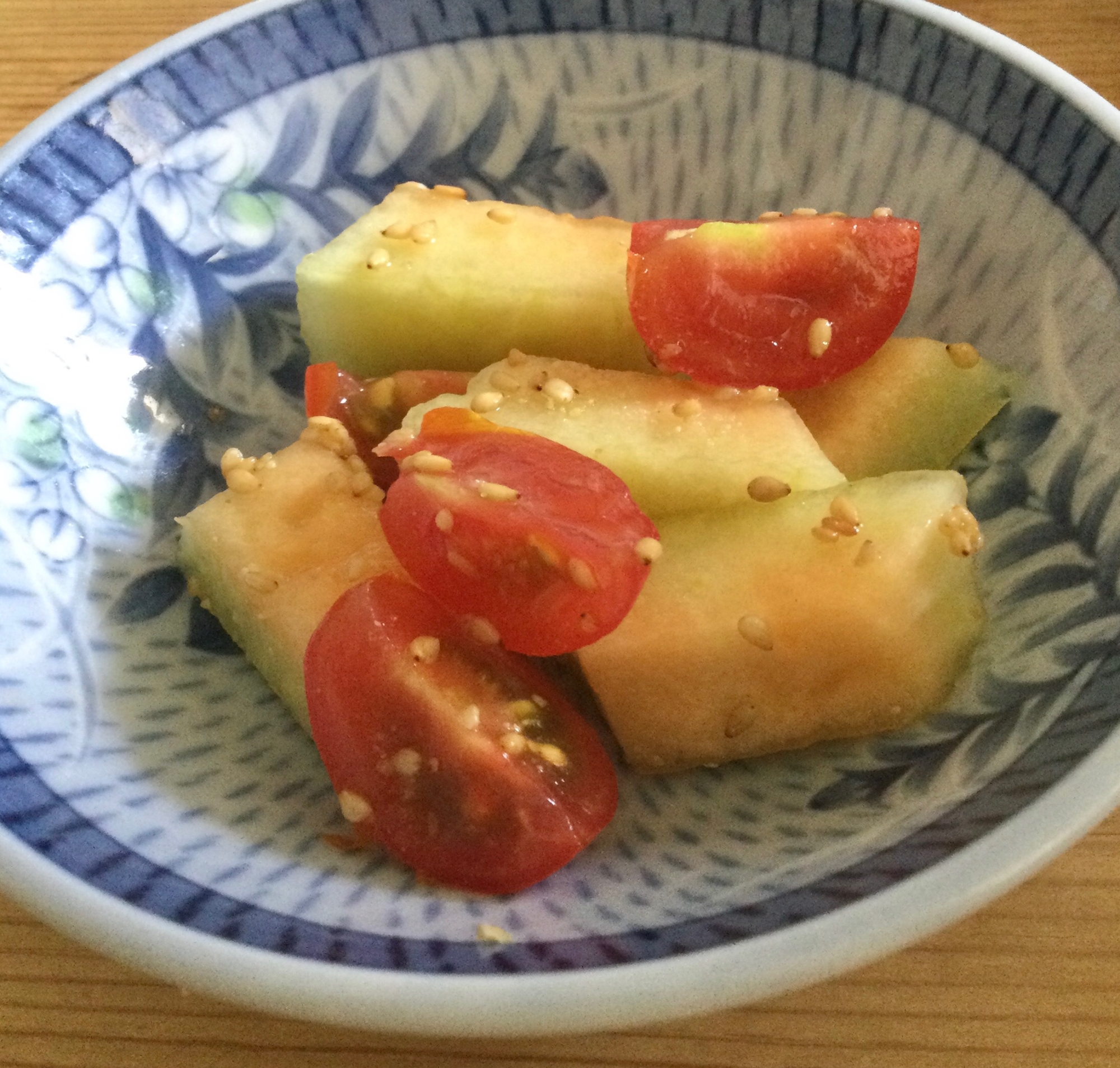 メロンとミニトマトの胡麻和え♪ ꕤ˖*