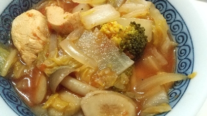 簡単トマト鍋！シメのパスタがうまい！！