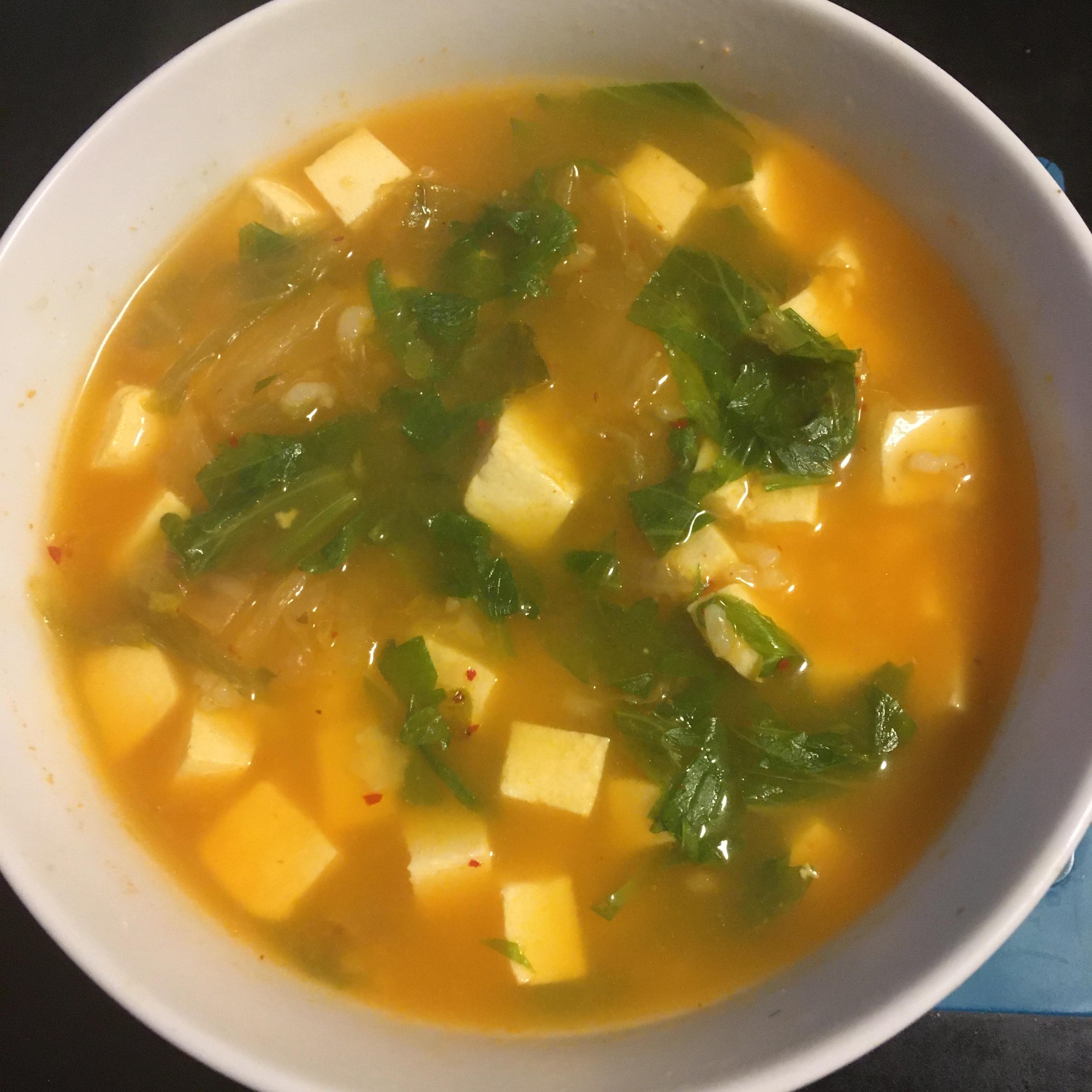 豆腐、セロリ、キムチ雑炊