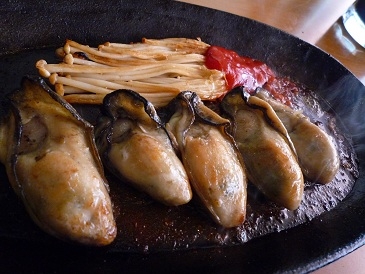 塩麹で簡単☆牡蠣のマーガリン＆ガーリックソテー