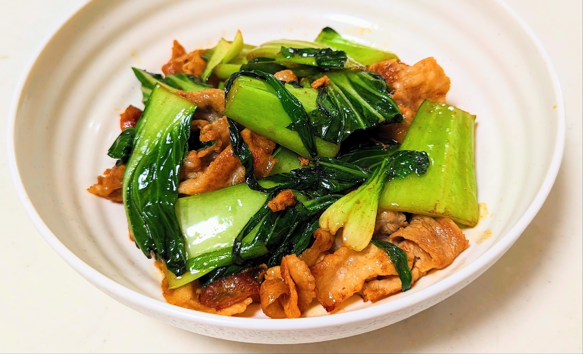 青梗菜(チンゲン菜)と豚バラ肉のニンニク炒め