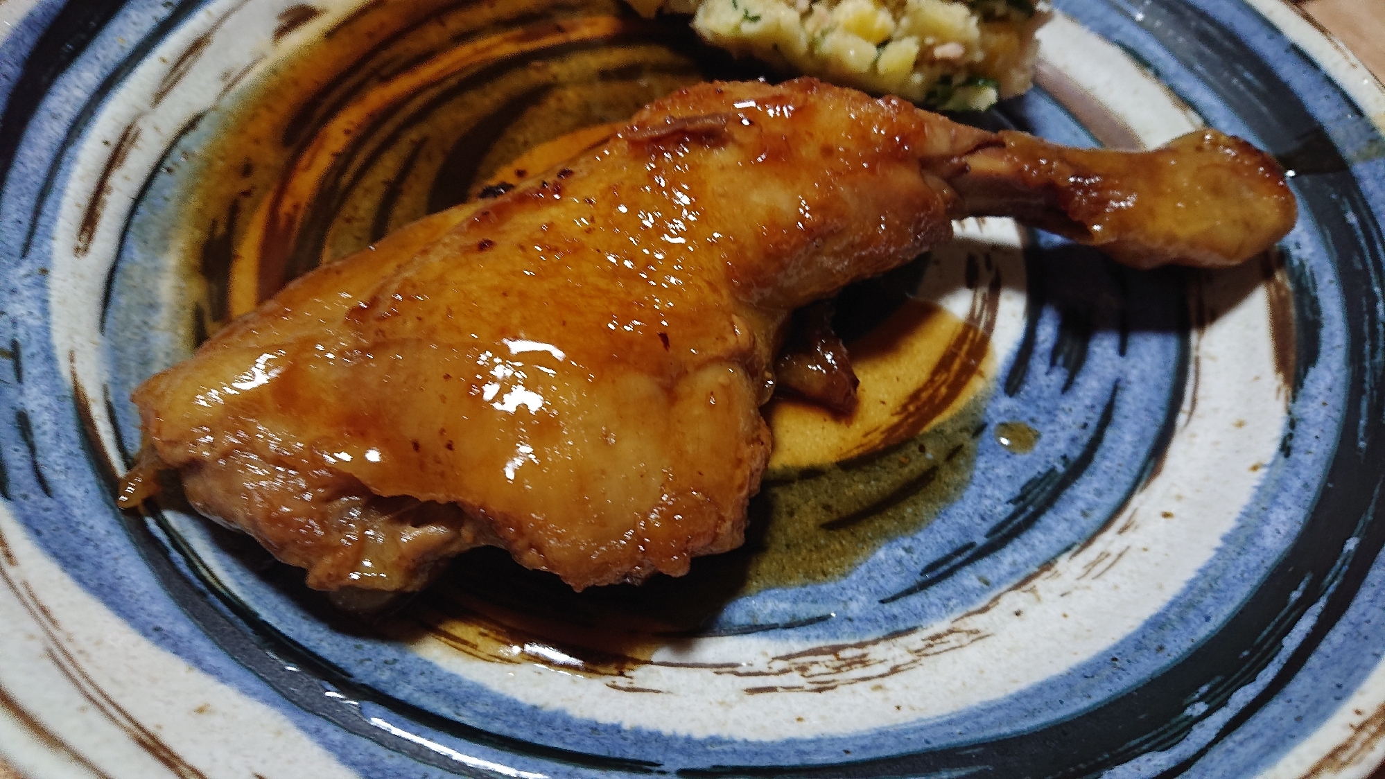 骨付きチキンの照り焼き