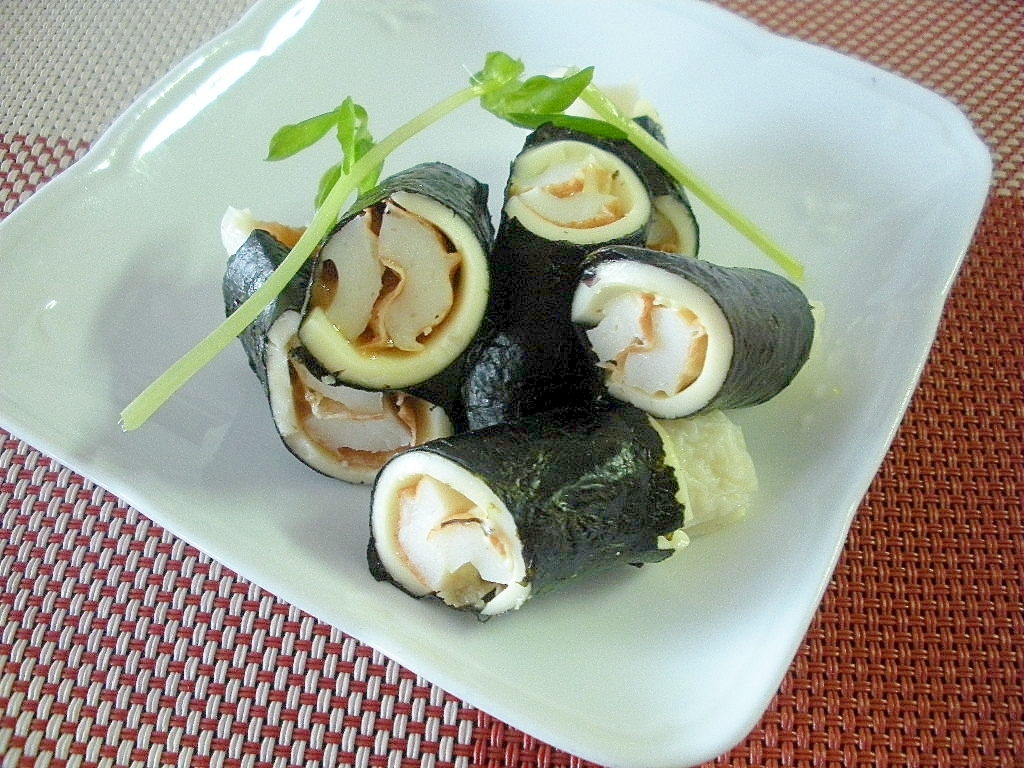 お夜食に！ちくわとスライスチーズの梅のり巻き♪