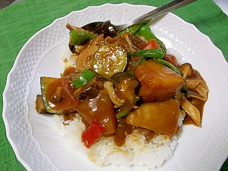 夏野菜たっぷり！とうがん入りカレー