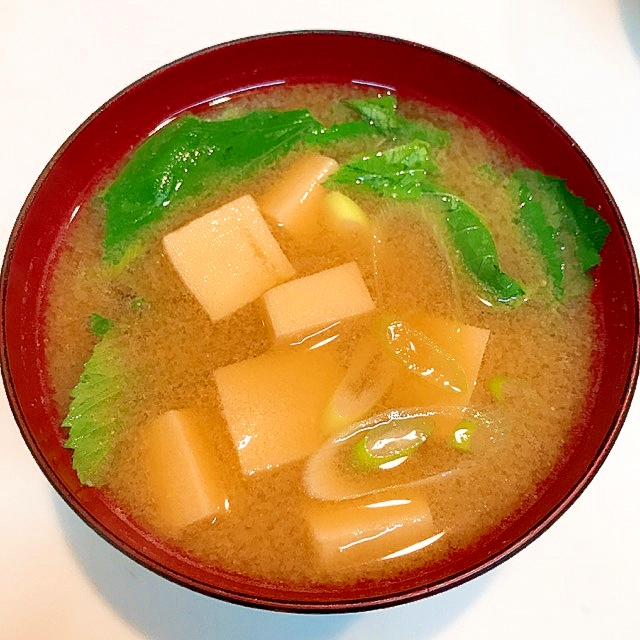 簡単です☆高野豆腐とモロヘイヤの味噌汁