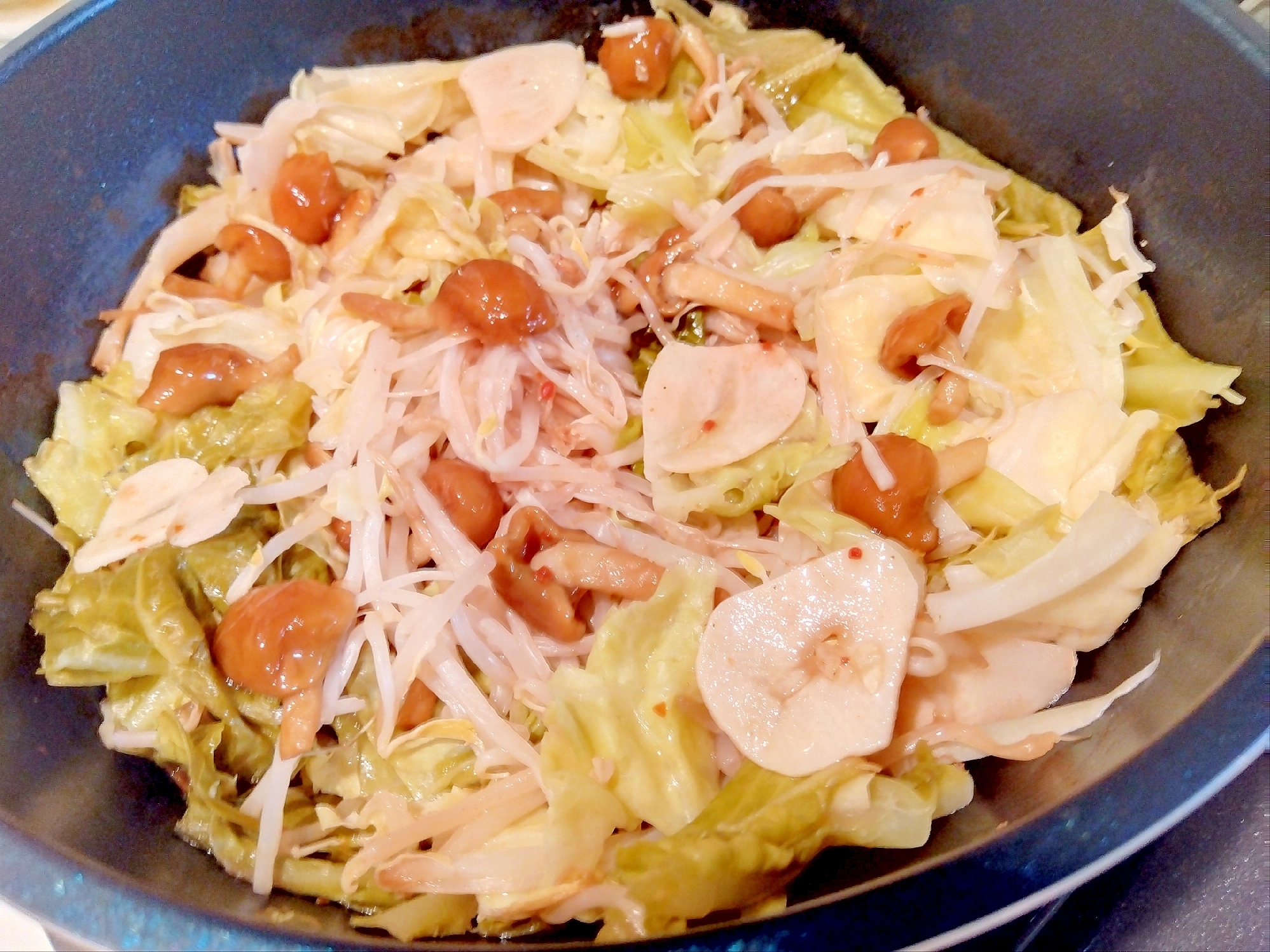 なめこキャベツもやし蒸し焼きサラダ