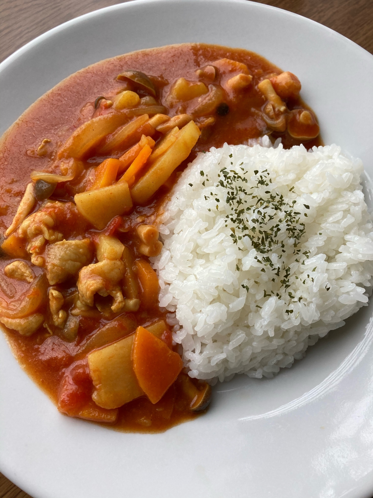 トマト缶で作る具沢山トマトカレー♫