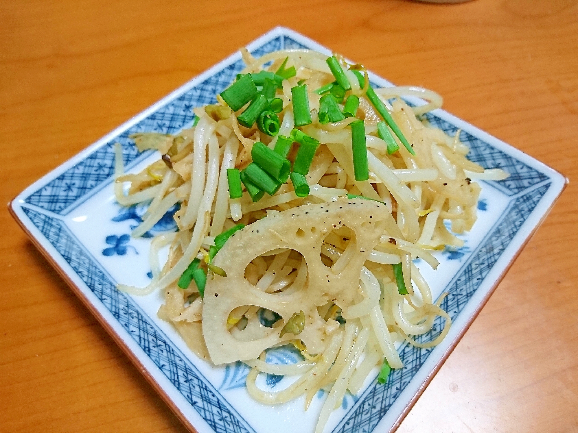 蓮根ともやしの炒め物