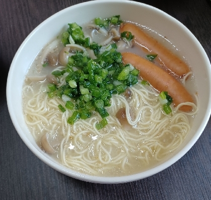 忙しい日は簡単に❣️即席とんこつラーメン