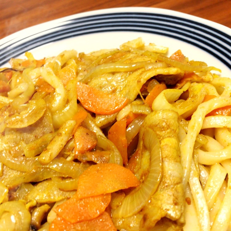 簡単！汁なしカレーうどん！