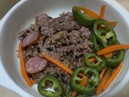 トマトジュース☆洋風炊き込みご飯
