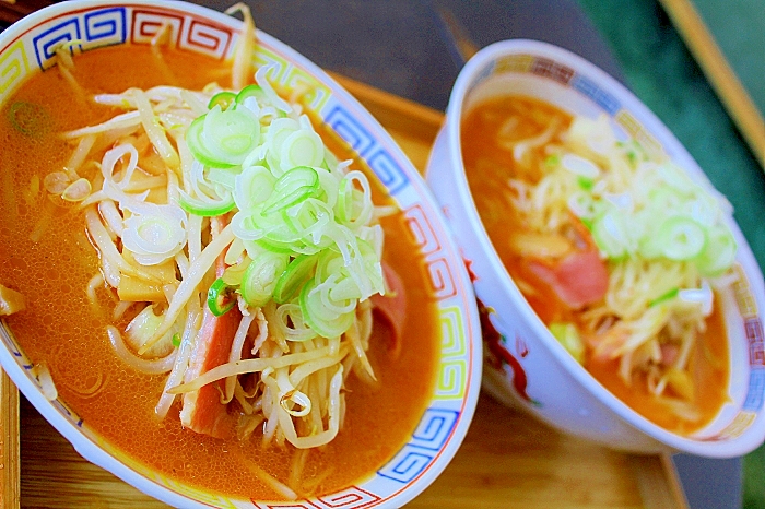 もやしとベーコンの味噌ラーメン