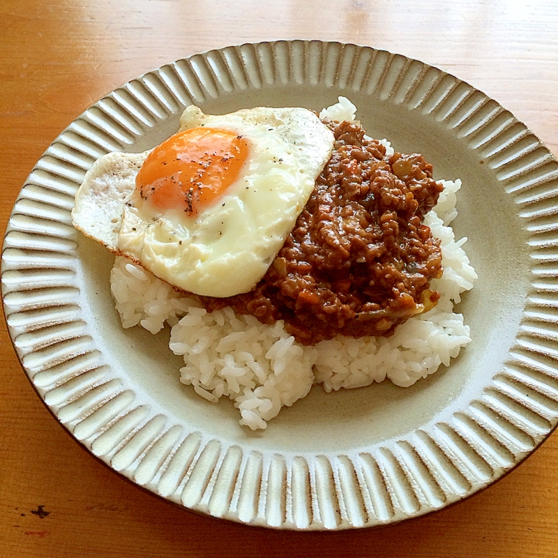 カレールウで簡単ドライカレー