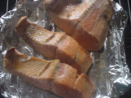 こちらは鮭を焼きました☆(*´▽｀)ﾉ
お手入れ簡単だと料理も楽しくなります～♪＼(*＾▽＾*)／
また色々焼いちゃいますネ♪感謝ｖ*＾＾*
