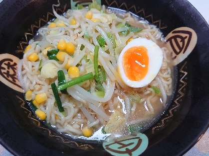 もやし・ニラの味噌ラーメン