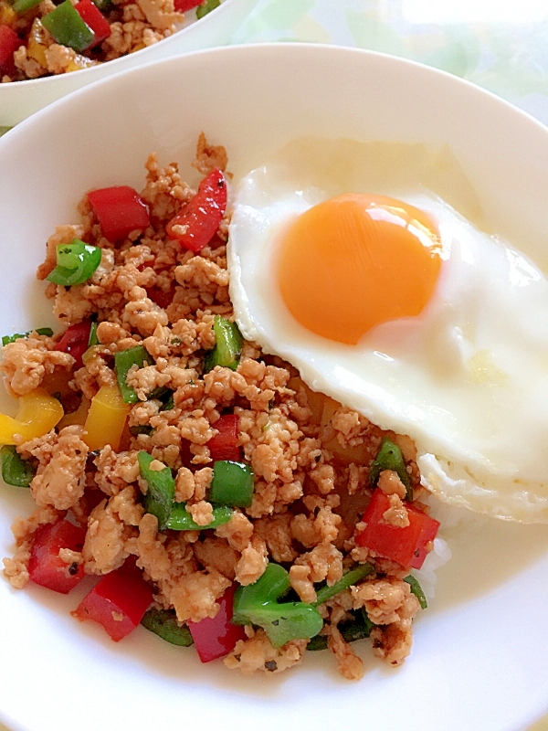 しょう油で作る ガパオライス レシピ 作り方 By まかろん 楽天レシピ しょう油で作る ガパオライス レシピ 作り方 By まかろん 楽天レシピ