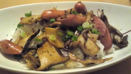 絶対オススメ 簡単きのこ丼 バター醤油 レシピ 作り方 By Popotan33 楽天レシピ