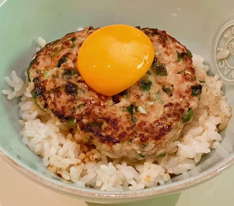 余った餃子の肉だねで！餃子バーグ丼