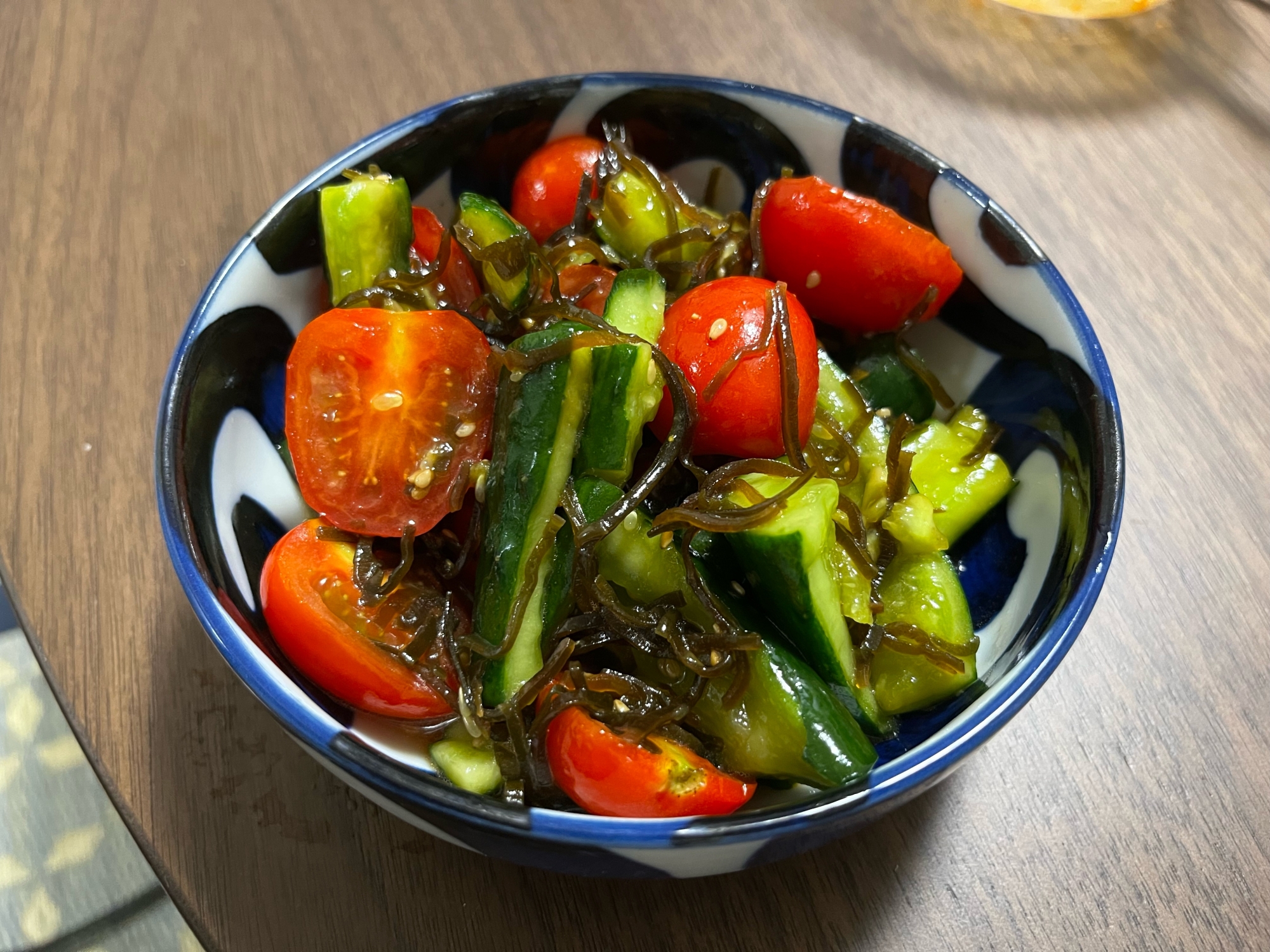 トマトと胡瓜の塩昆布漬