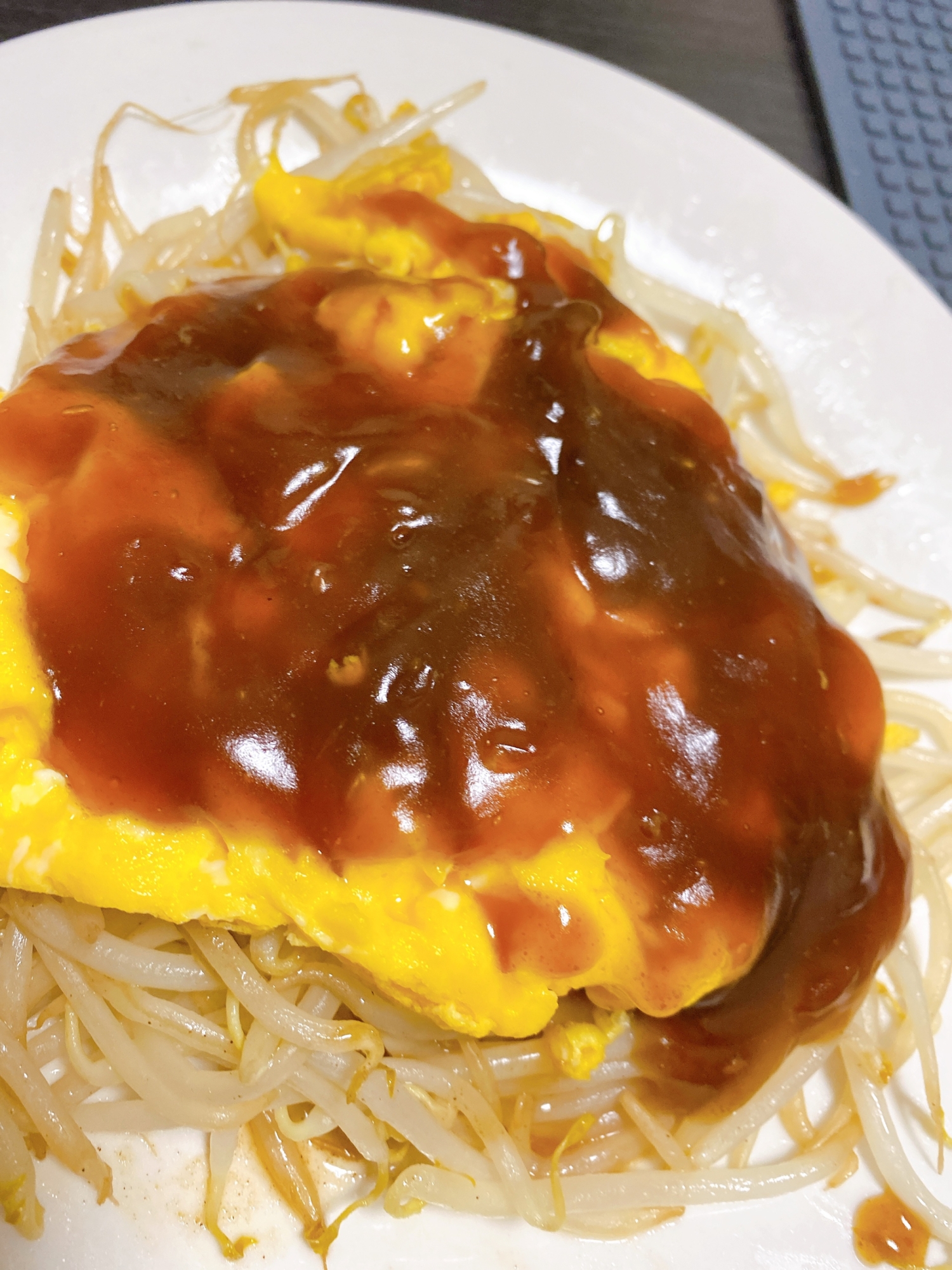 簡単!ふわふわ卵ともやしの中華風あんかけ