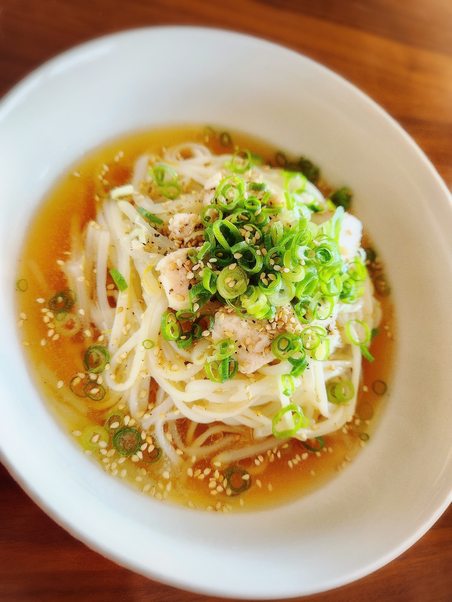 【主食】鶏醤油スープの冷やしそうめん